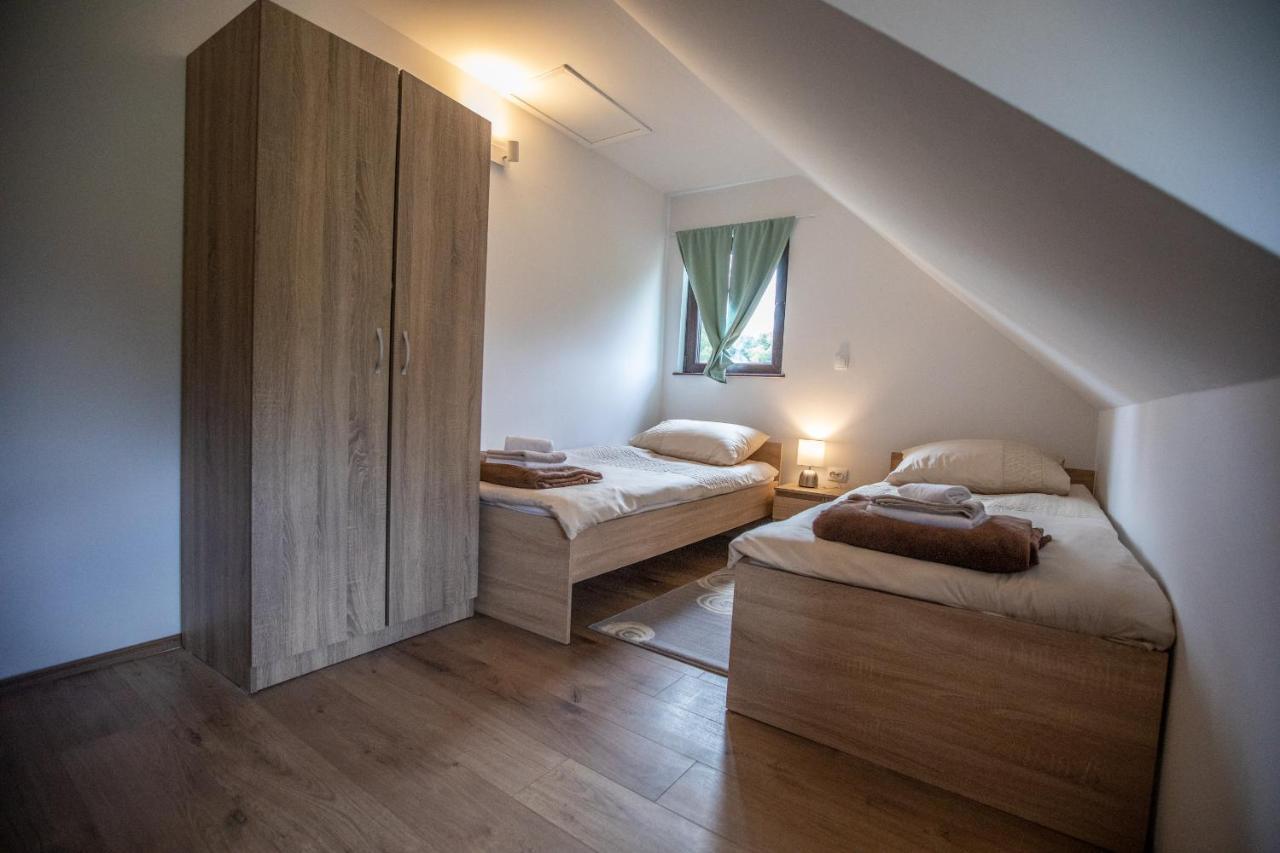 Apartmani Lara Modrus-Kuca Za Odmor Kültér fotó