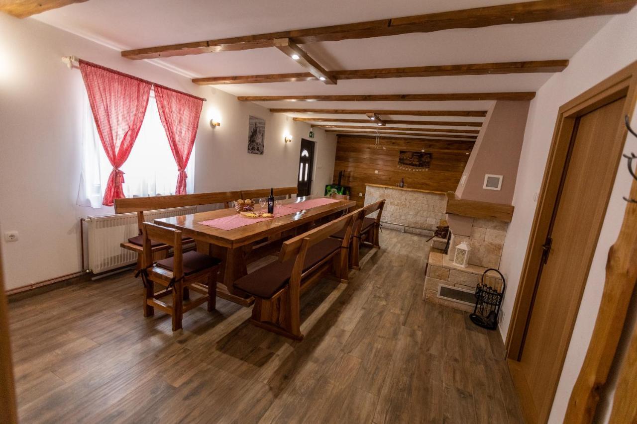 Apartmani Lara Modrus-Kuca Za Odmor Kültér fotó