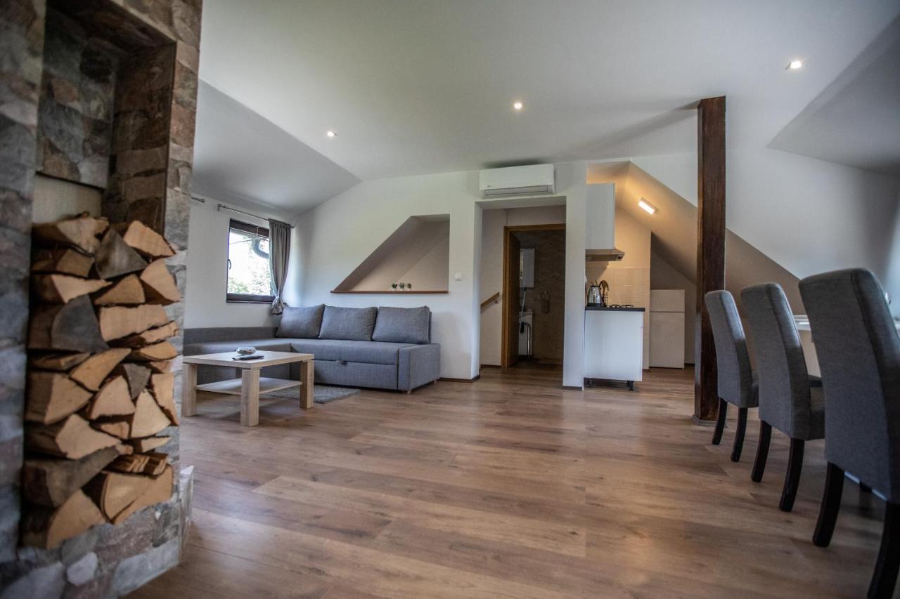 Apartmani Lara Modrus-Kuca Za Odmor Kültér fotó