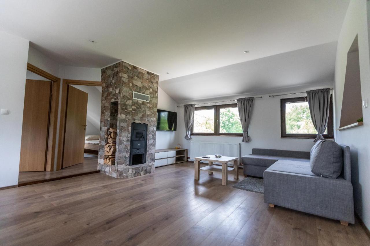 Apartmani Lara Modrus-Kuca Za Odmor Kültér fotó